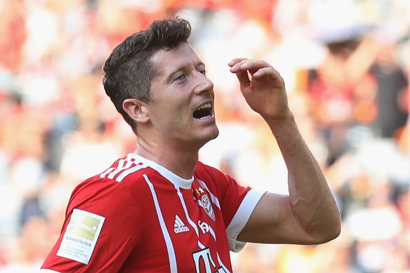 Tan binh toa sang giup Milan de bep Bayern 4-0 hinh anh