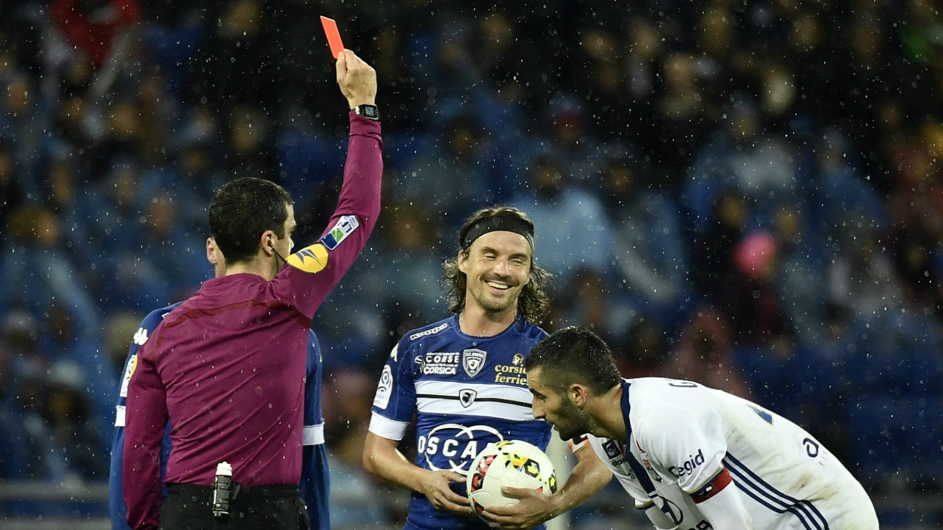 10 cau thu choi ban nhat the gioi anh 8