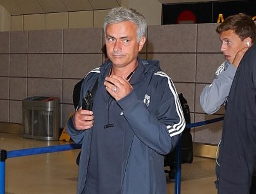 Tro cung cua Mourinho tro ve voi mot ben chan chan thuong hinh anh