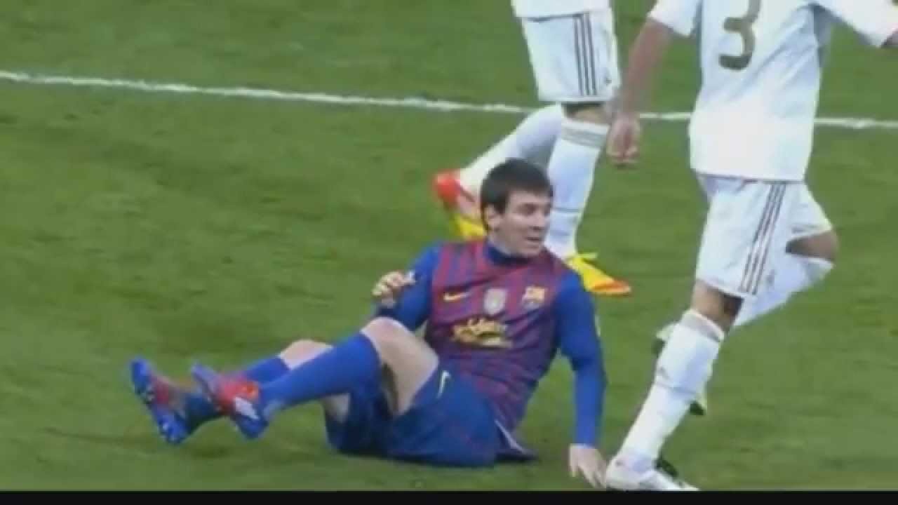 Nhung pha choi xau gan lien voi ten tuoi cua Pepe hinh anh