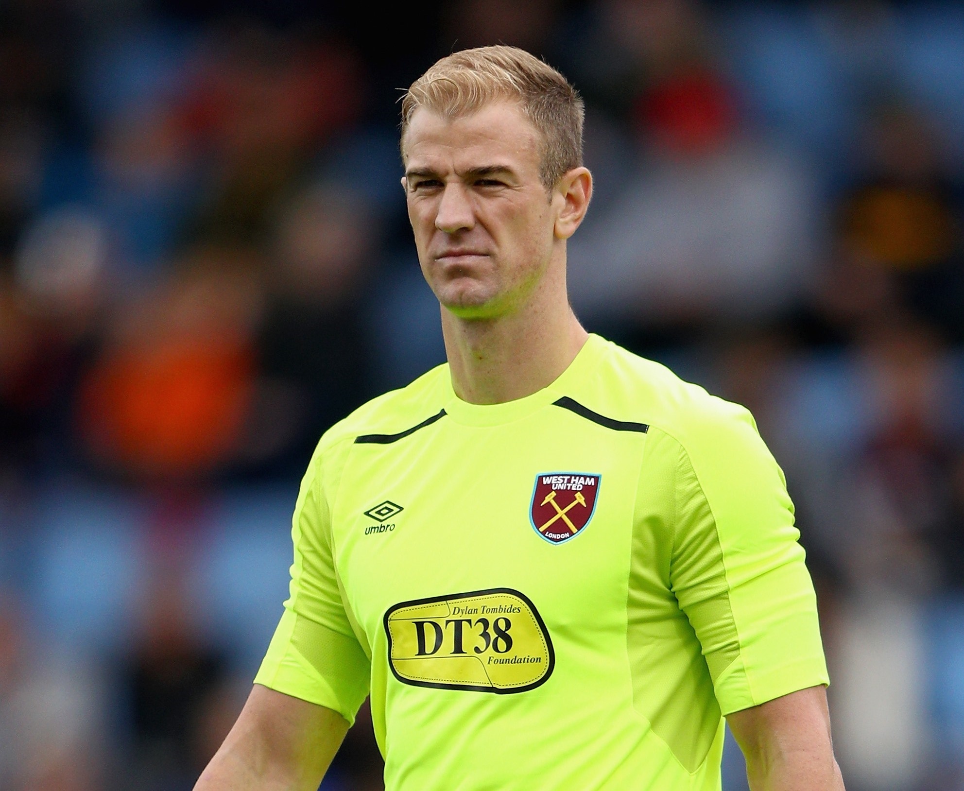 Joe Hart thủng lưới 3 lần khi gặp Man City ảnh 6 Joe Hart thung luoi 3 lan khi gap Man City anh 6