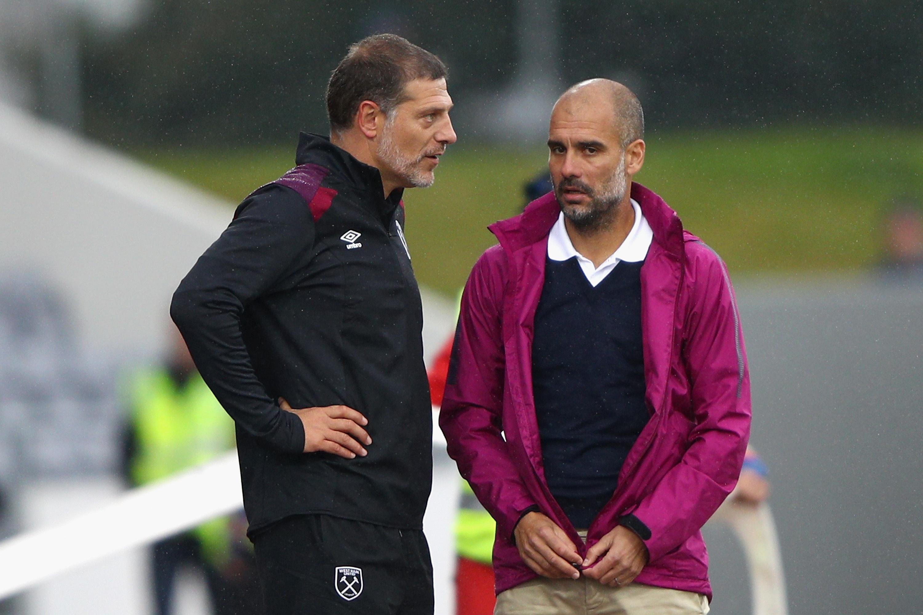 Joe Hart thủng lưới 3 lần khi gặp Man City ảnh 8 Joe Hart thung luoi 3 lan khi gap Man City anh 8