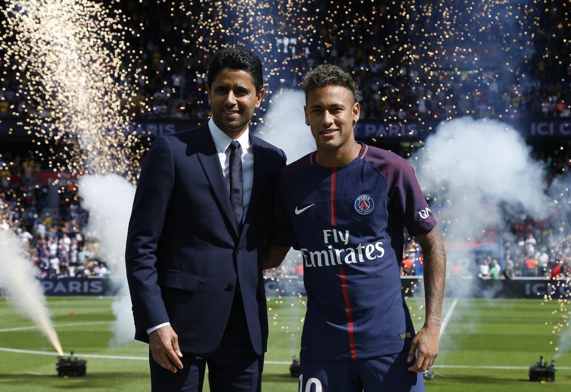 Buoi le ra mat hoanh trang cua Neymar tai Parc des Princes hinh anh