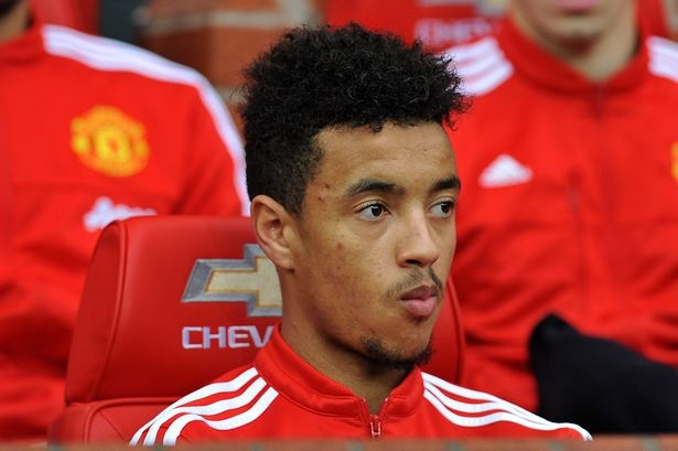 Chuyen nhuong 7/8: Man Utd chia tay hau ve hinh anh