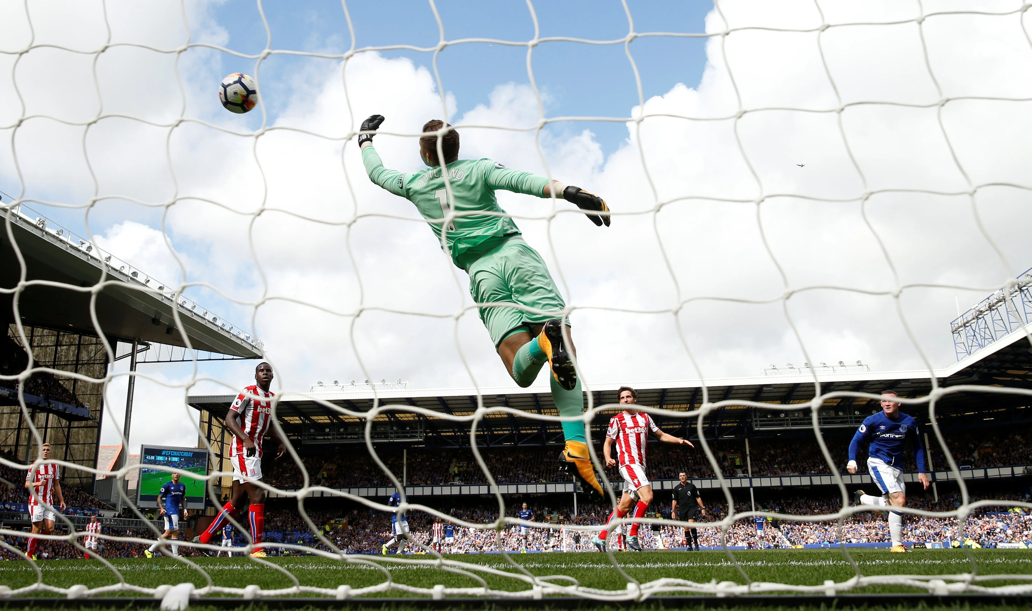 Rooney ghi ban anh 5