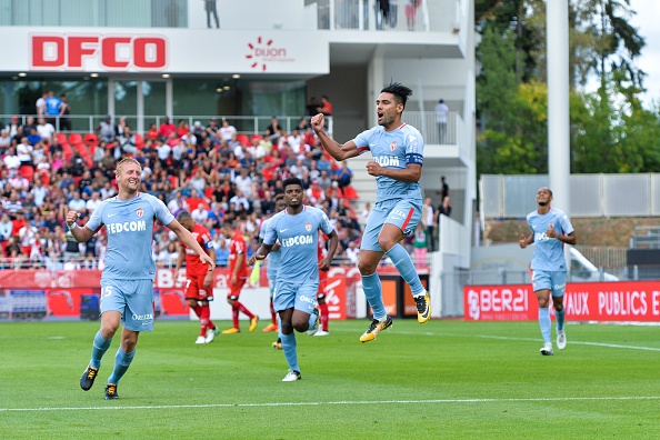 Falcao lap hat-trick anh 4