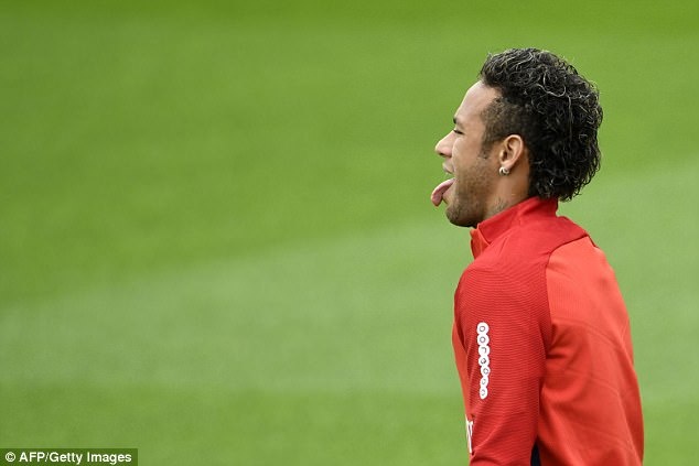 Neymar hăng hái tập luyện ảnh 1 Neymar hang hai tap luyen anh 1