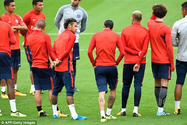 Neymar hăng hái tập luyện ảnh 3 Neymar hang hai tap luyen anh 3