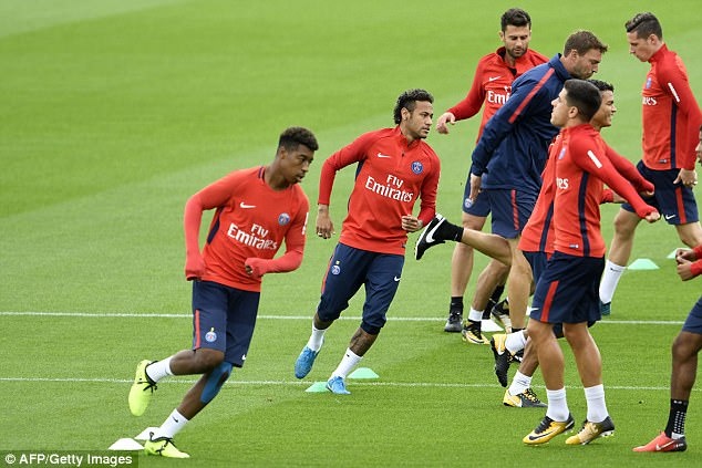 Neymar hăng hái tập luyện ảnh 5 Neymar hang hai tap luyen anh 5