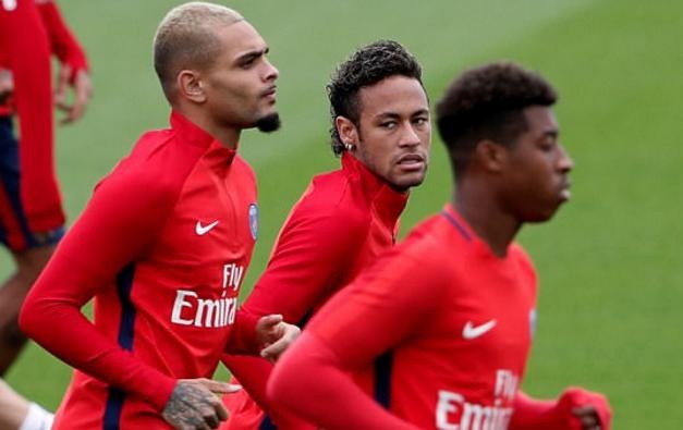 Neymar hang hai tap luyen san sang ra mat Parc des Princes hinh anh