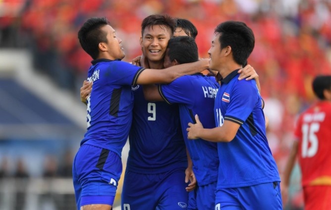 Ha Myanmar, U22 Thai Lan gianh ve vao chung ket SEA Games hinh anh