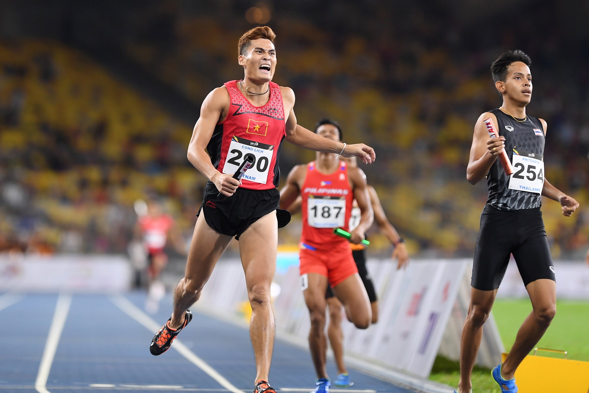 Tuyen dien kinh nu rang ro khi gianh HCV anh 6