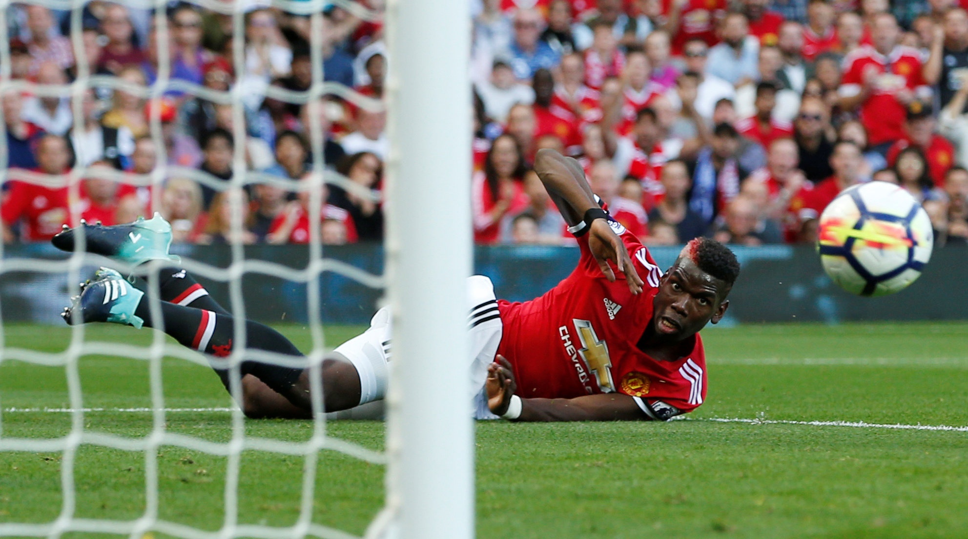 Mkhitaryan san bang ky luc hon 2 thap ky anh 2