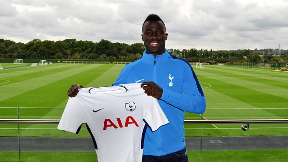 Doi hinh ngoi sao Barca mua hut he nay anh 4