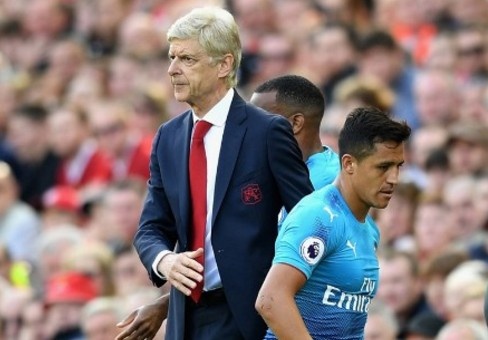 Sanchez 'dinh cong' vi khong duoc dau quan cho Man City hinh anh