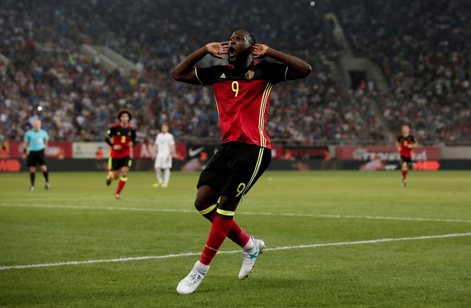Lukaku thiet ke mascot anh 6