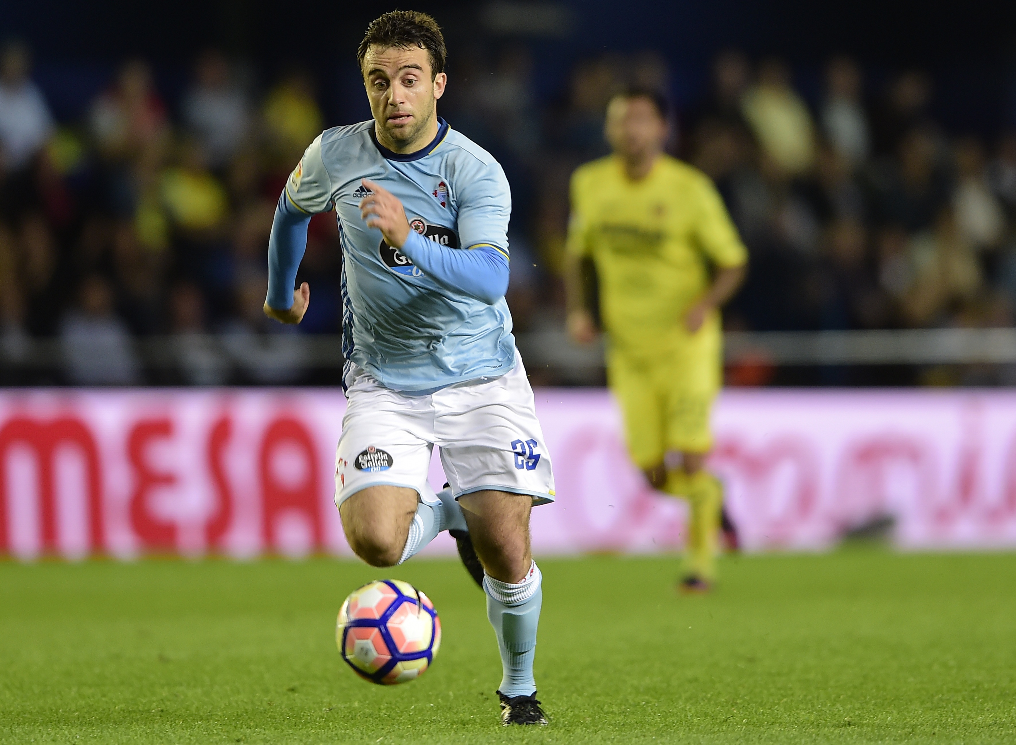 10 cau thu chat luong nhung van that nghiep anh 1