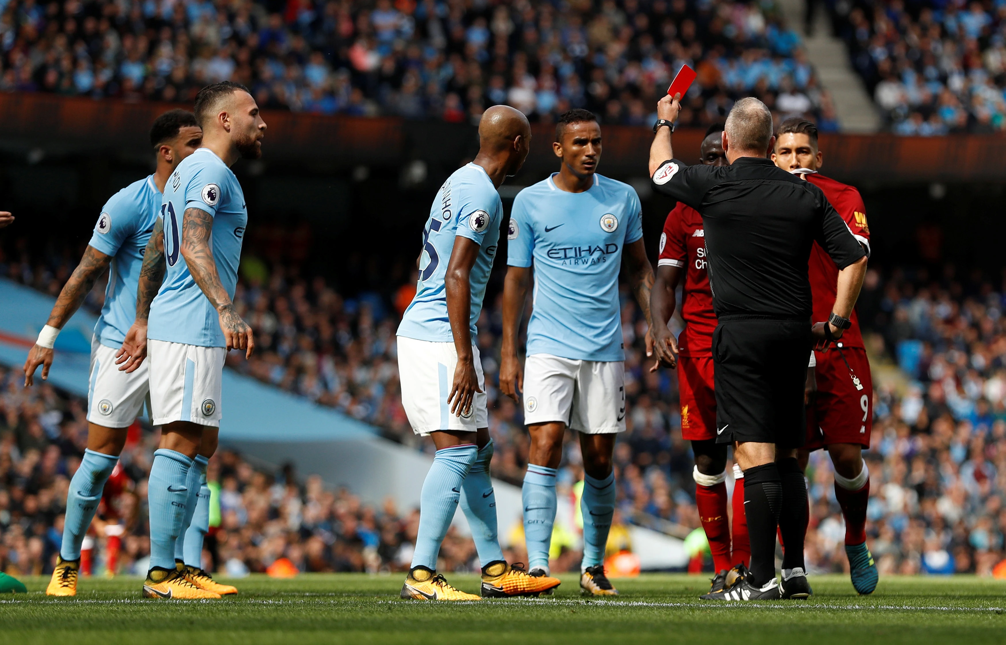 Thu mon Man City bat tinh anh 4