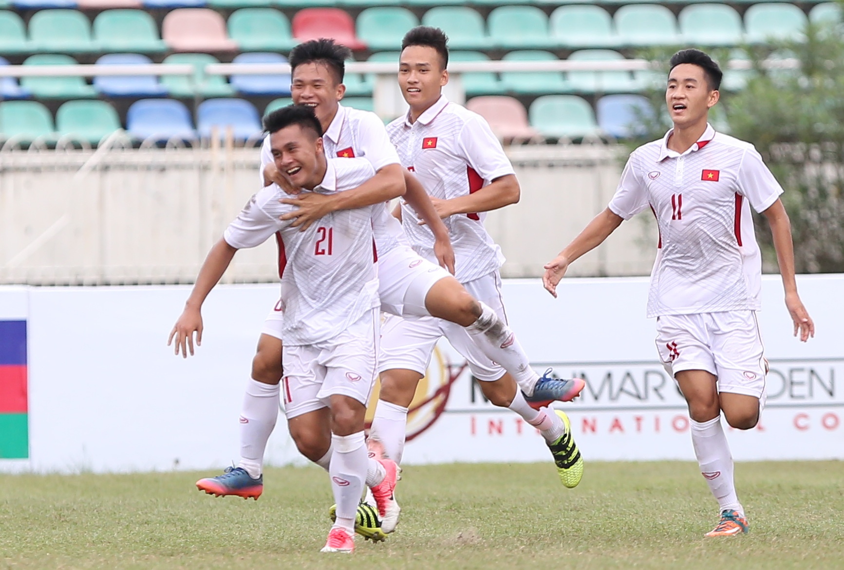 U18 Viet Nam vs Indonesia anh 1