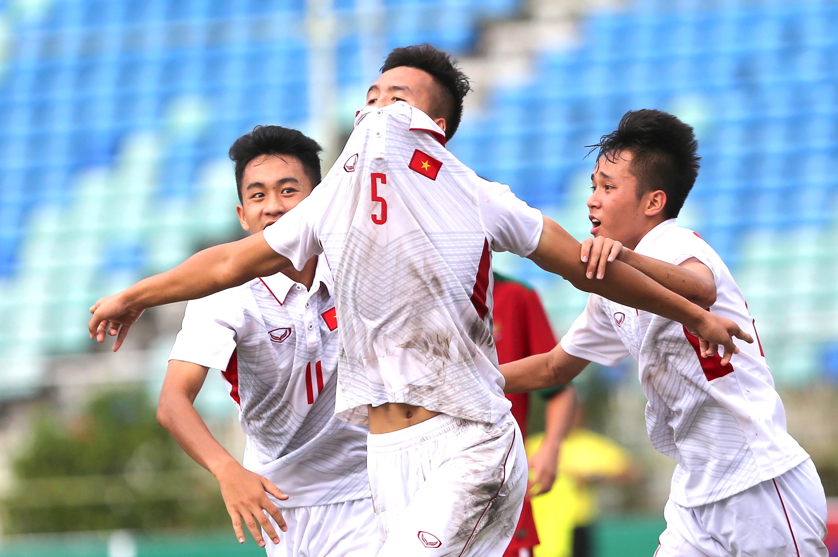 U18 Viet Nam an mung cam xuc anh 8