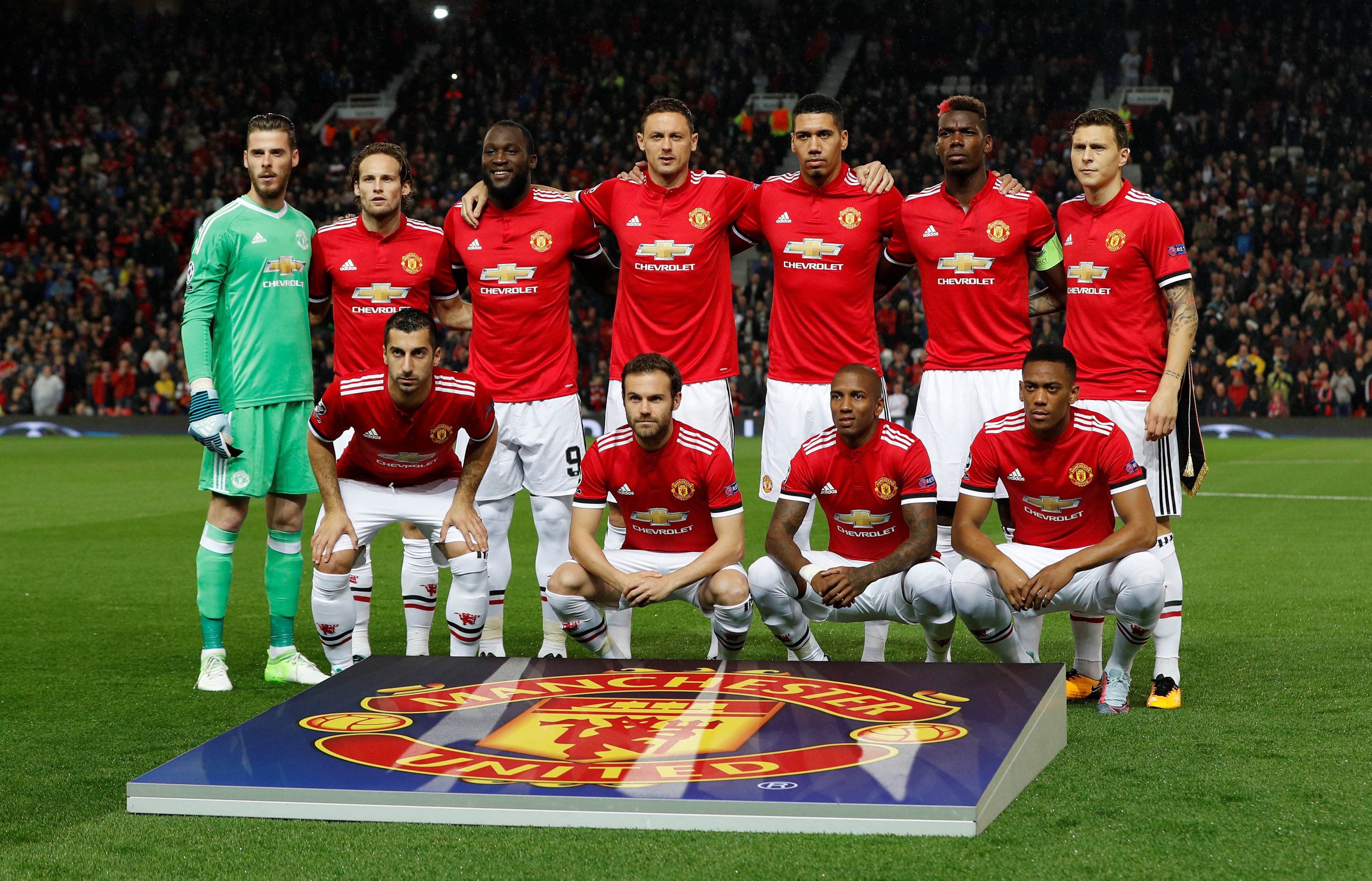 Sang mu. Манчестер Юнайтед. Фото клуба Манчестер Юнайтед. Manchester United Fans. Манчестер Юнайтед создатель клуба.