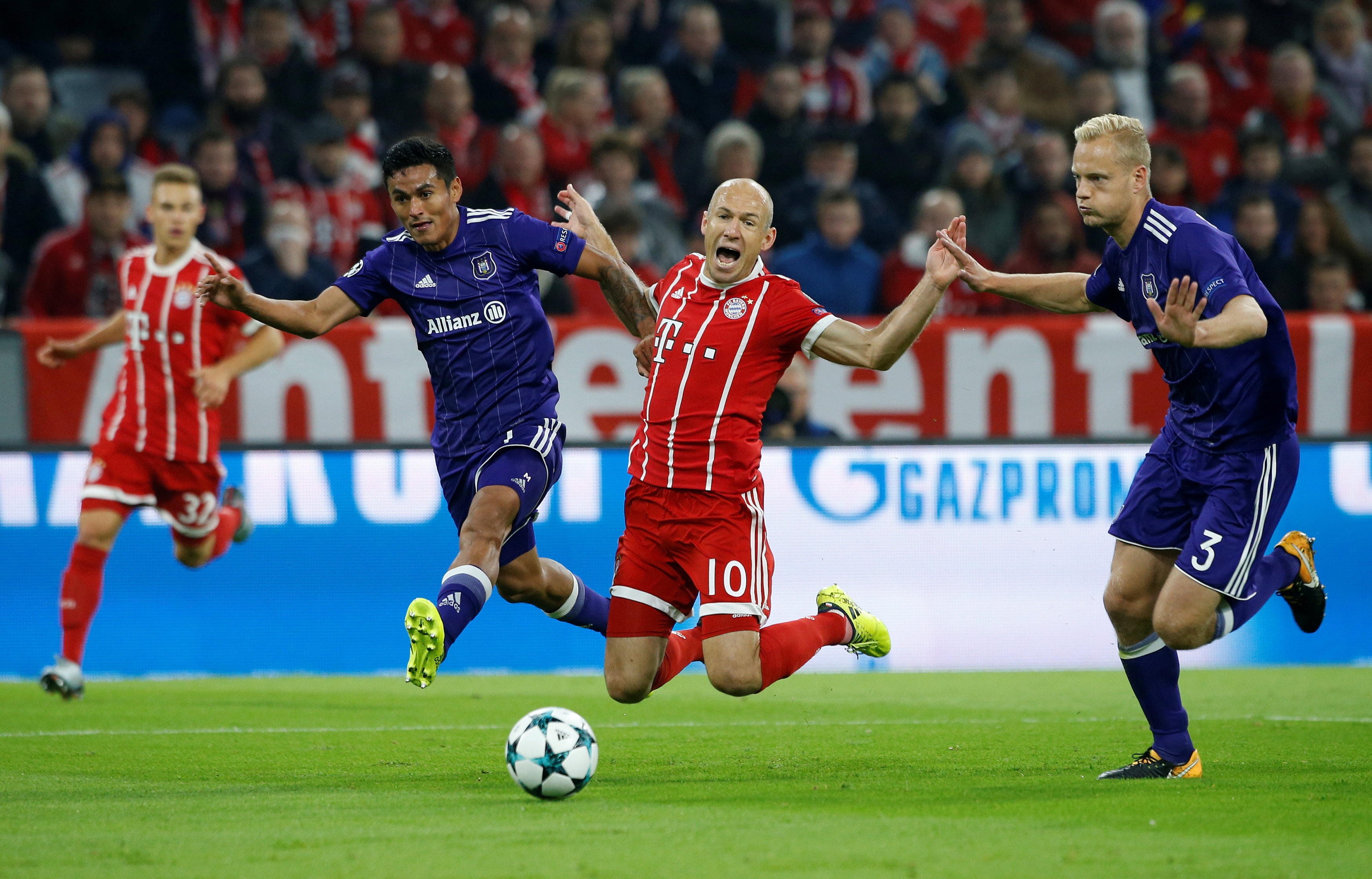 Bayern thang Anderlecht  3-0 anh 5
