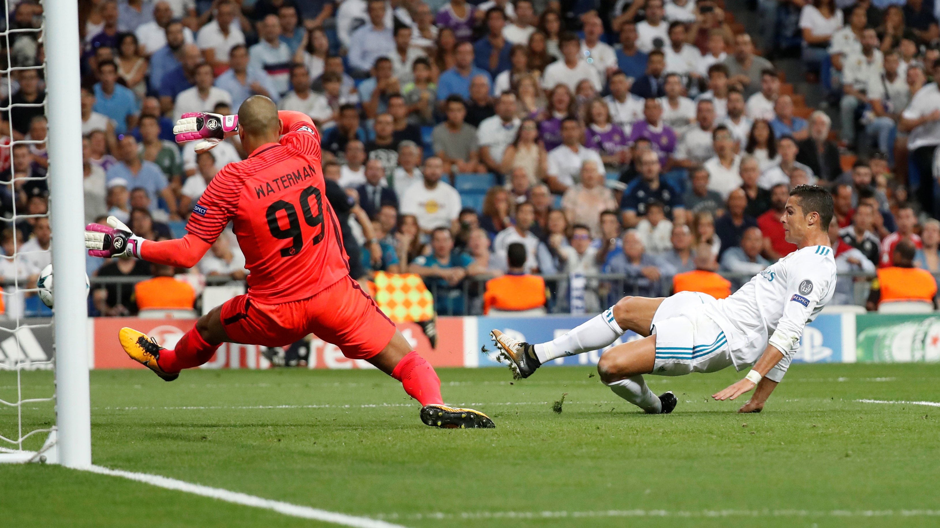 Ronaldo tro lai va lap cu dup anh 4