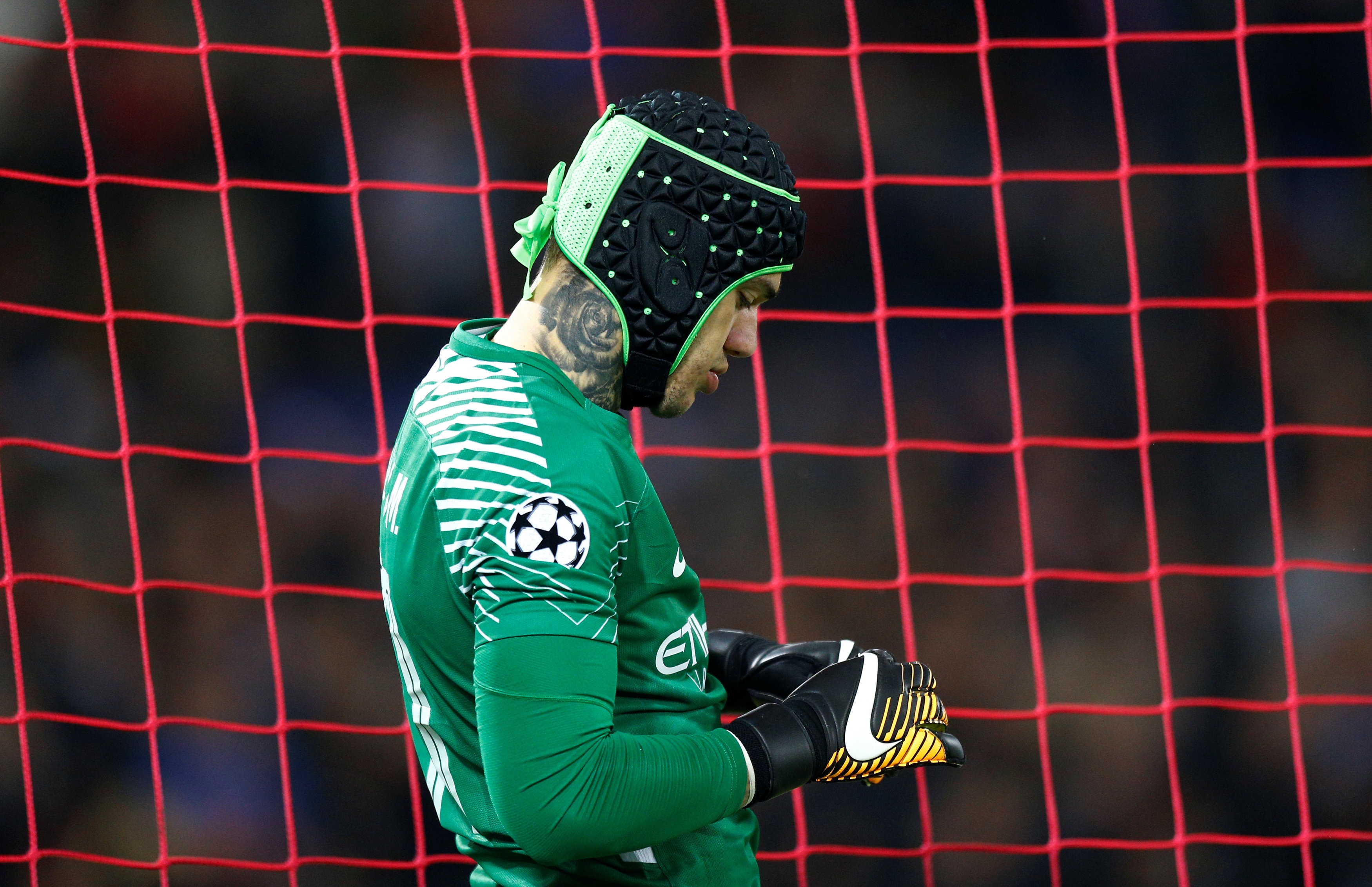 Man City thang tung bung Feyenoord anh 7