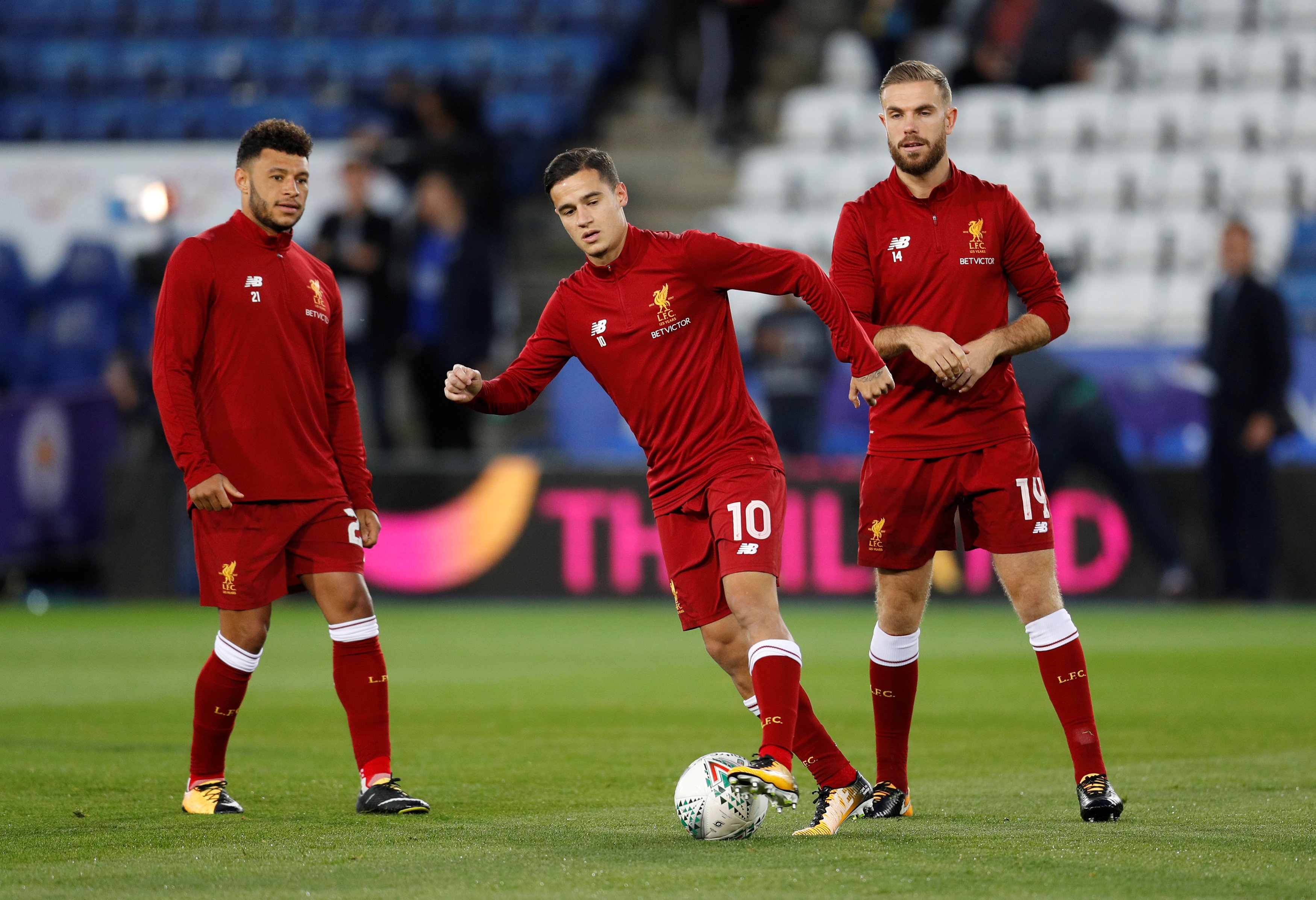 Liverpool bi loai khoi League Cup anh 1