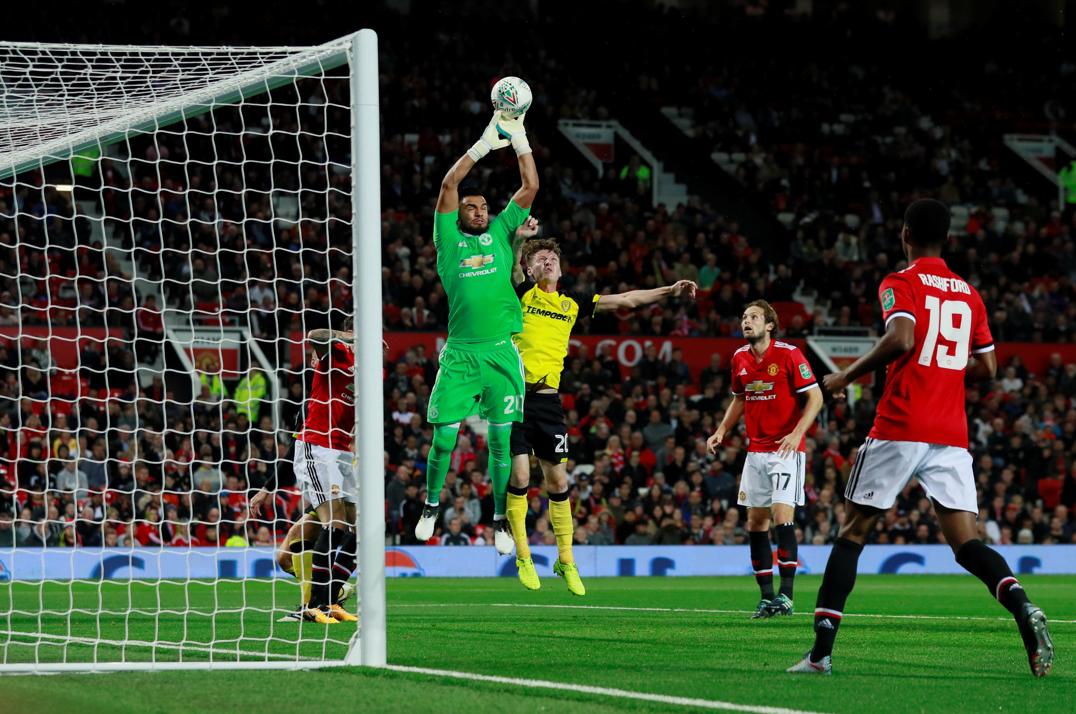 Man Utd vs Burton anh 3