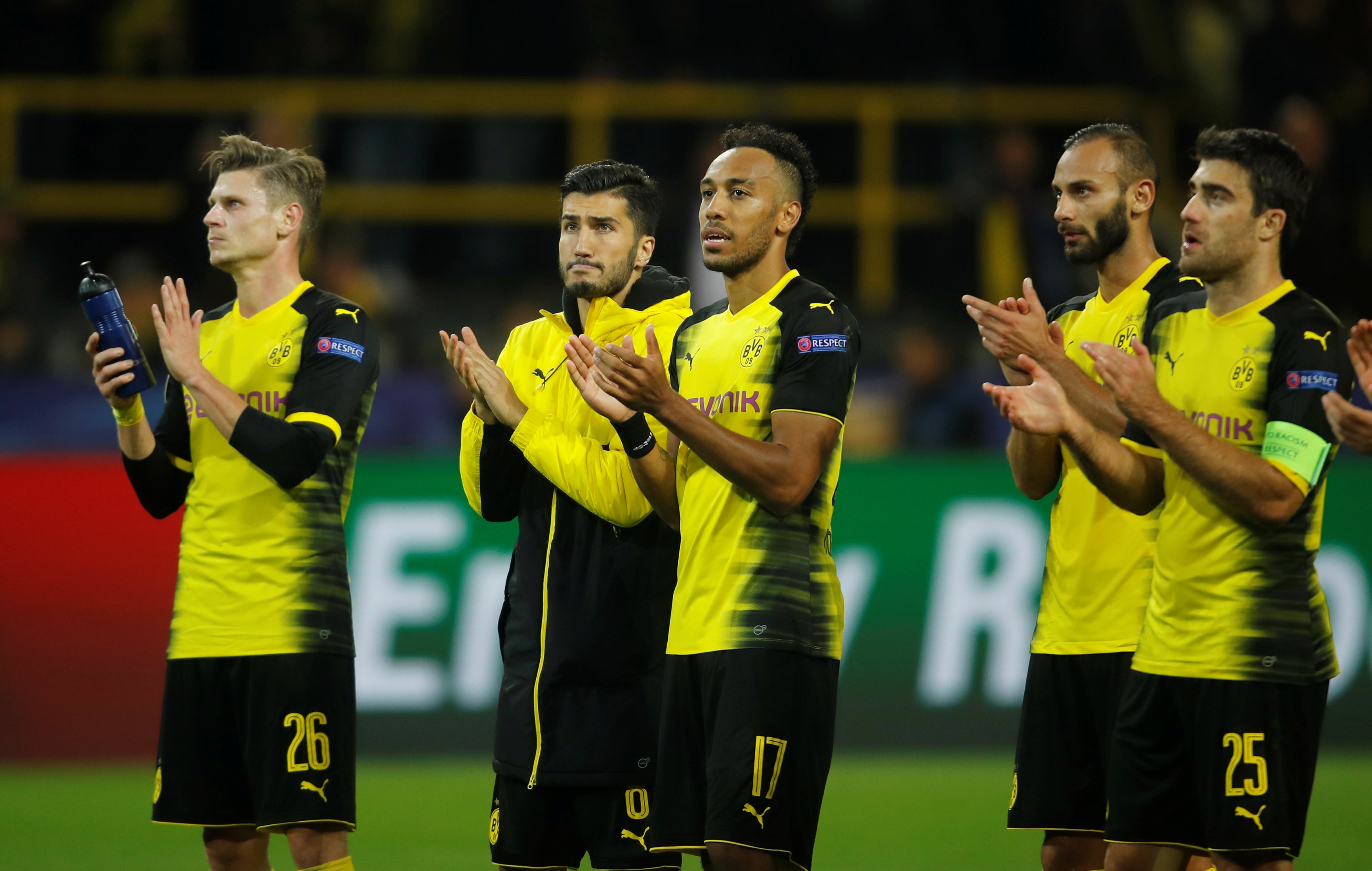 Ramos de bong cham tay anh 10