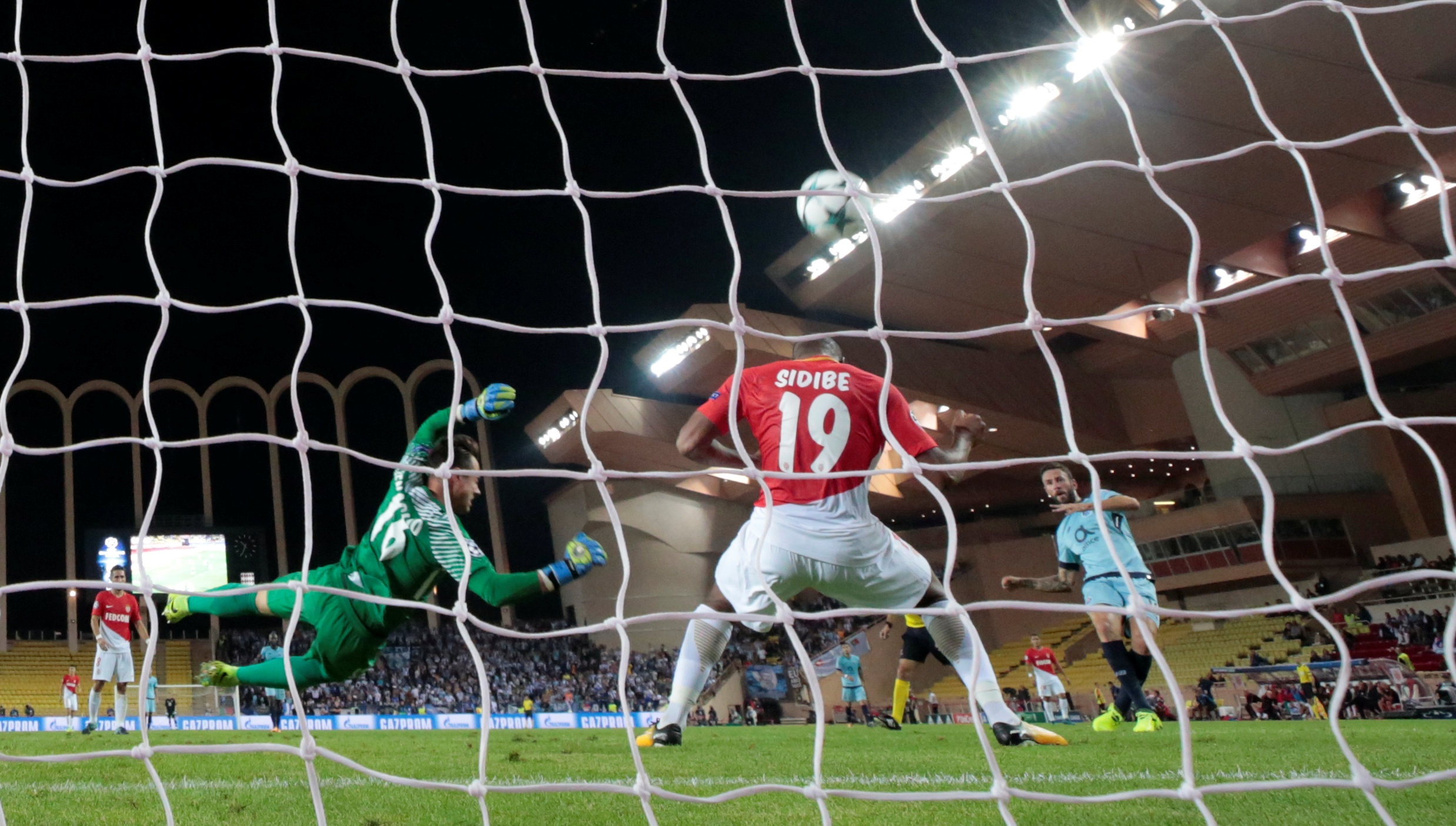 Monaco thua Porto 0-3 anh 8