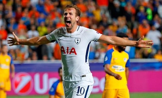 Harry Kane di vao lich su sau cu hat-trick tai Champions League hinh anh