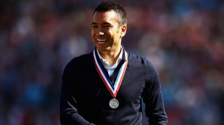 doi hinh HLV tham du Champions League anh 11