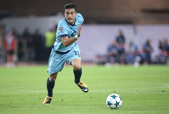 doi hinh hay nhat luot 2 Champions League anh 5