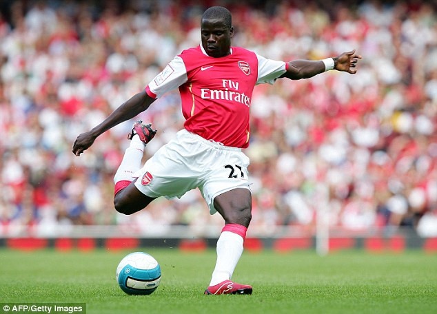Eboue bị nghi nhiễm HIV ảnh 2 Eboue bi nghi nhiem HIV anh 2
