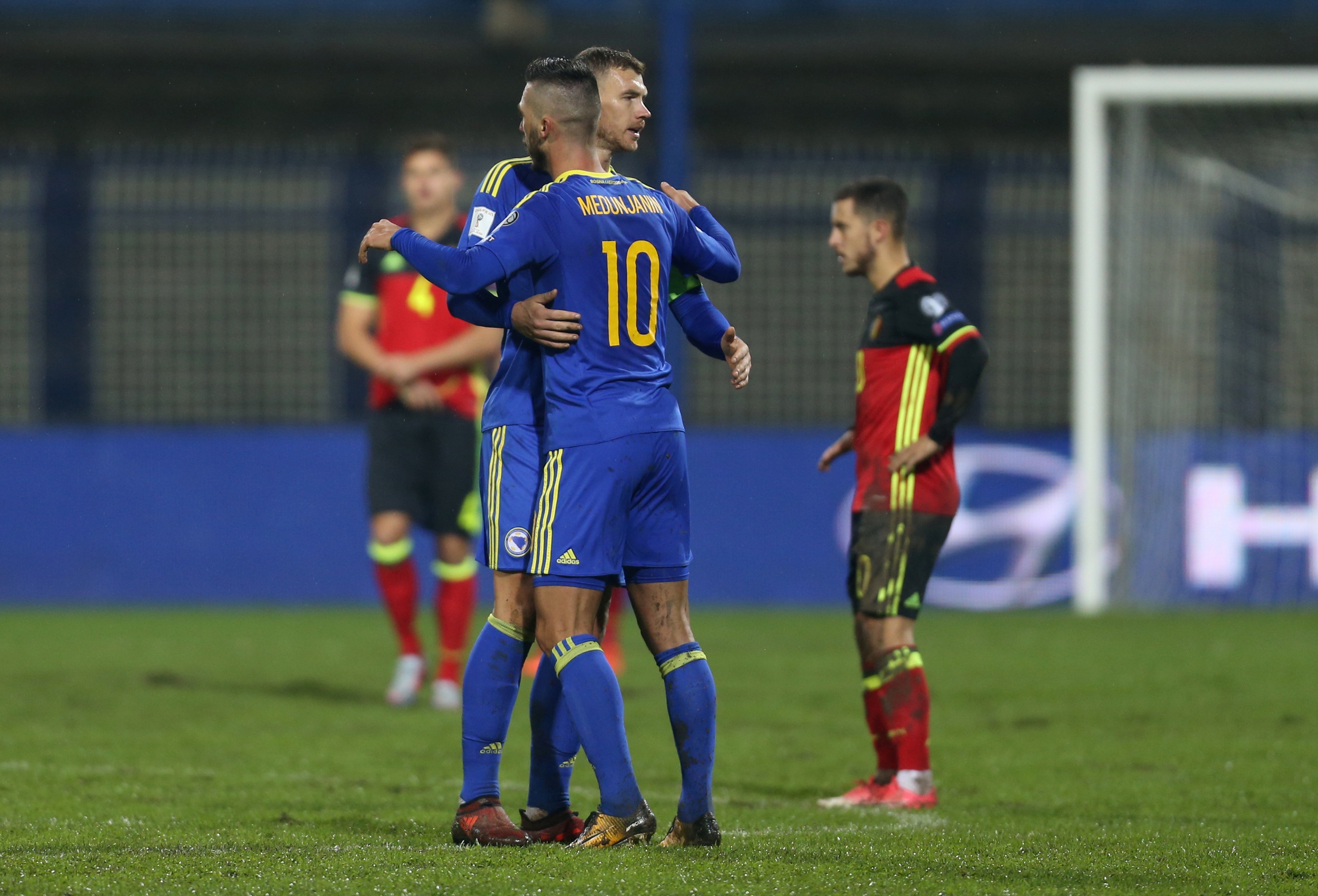 Fellaini chan thuong anh 7