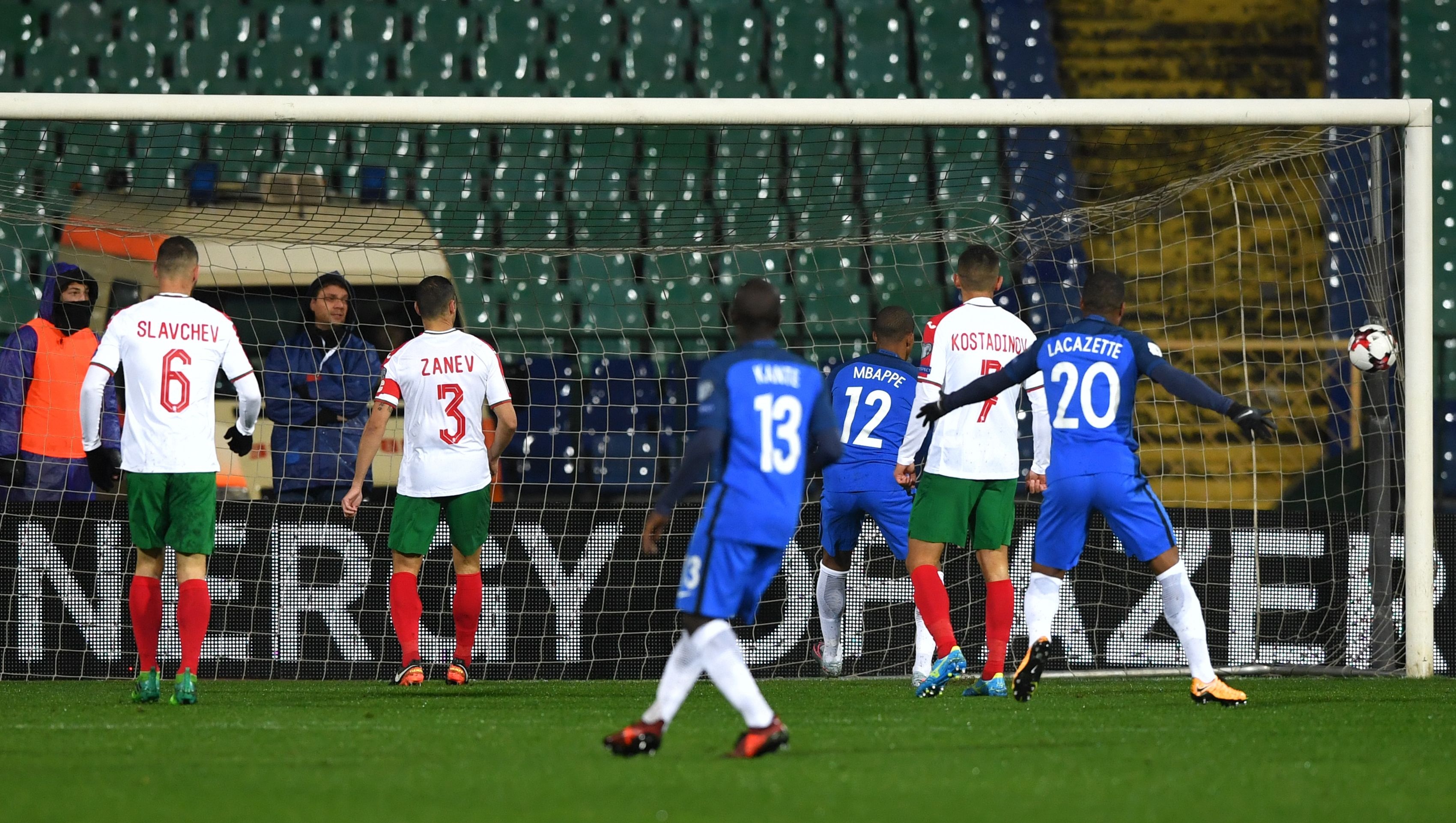 Phap 1-0 Bulgaria anh 3