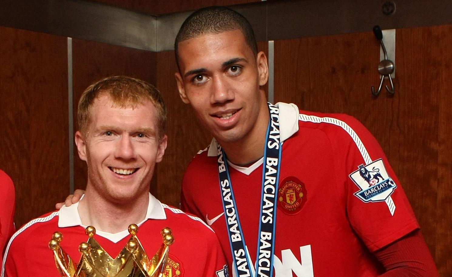 Doi hinh trong mo cua Smalling anh 7