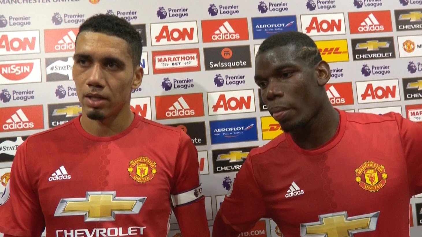 Doi hinh trong mo cua Smalling anh 8