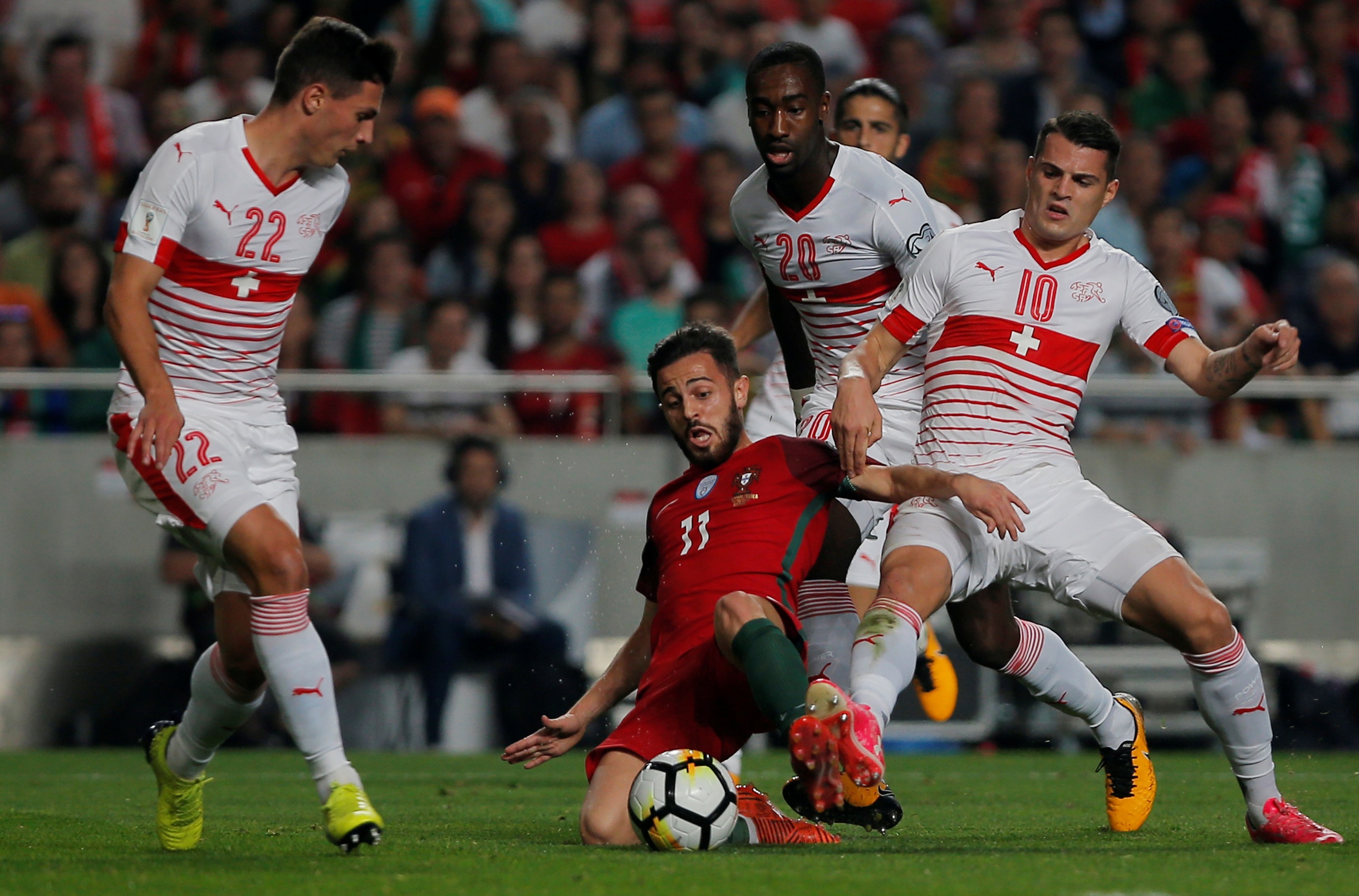 Bo Dao Nha vao vong bang World Cup 2018 anh 4