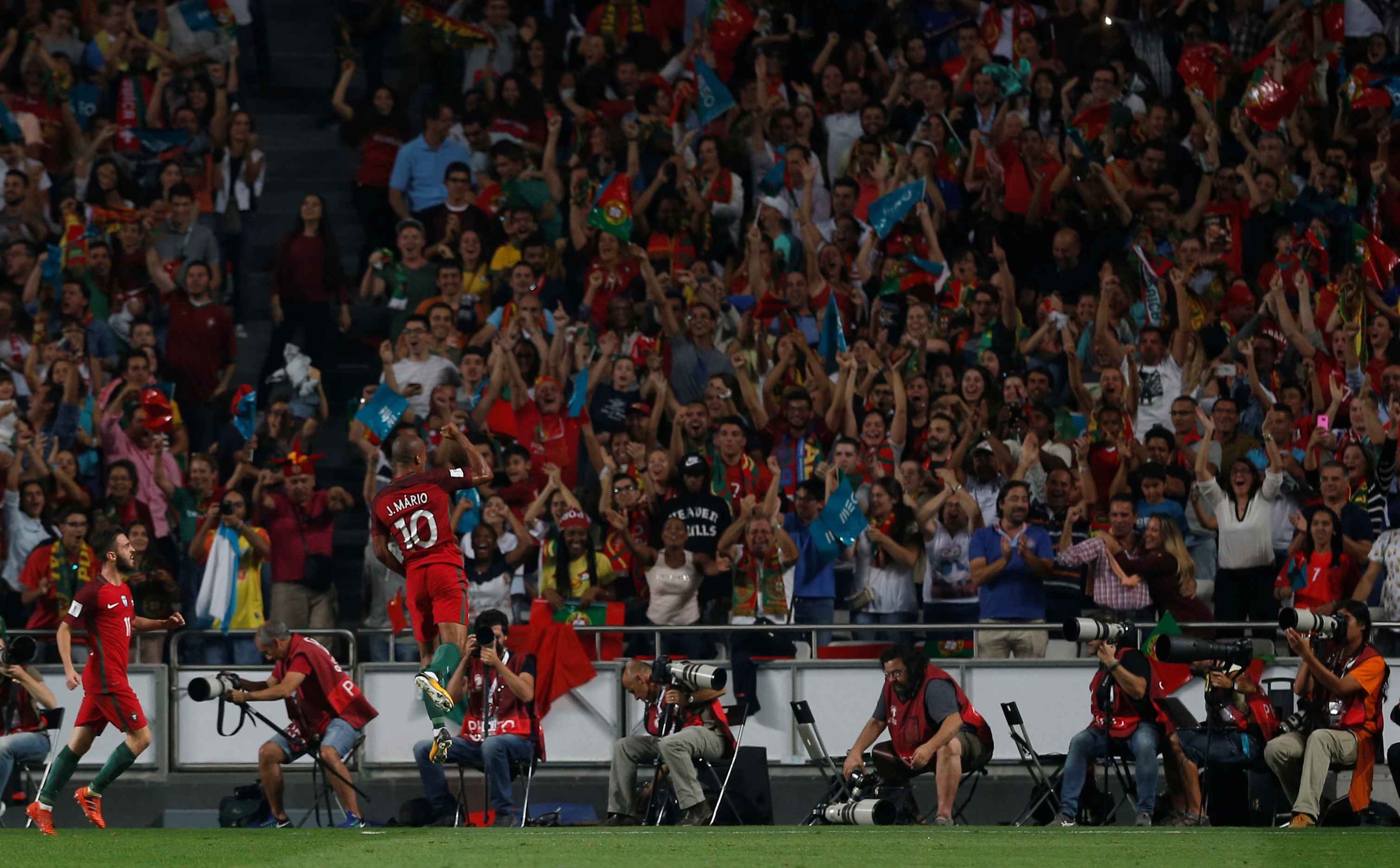 Bo Dao Nha vao vong bang World Cup 2018 anh 6