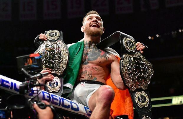 Conor McGregor tham gia WWE anh 1