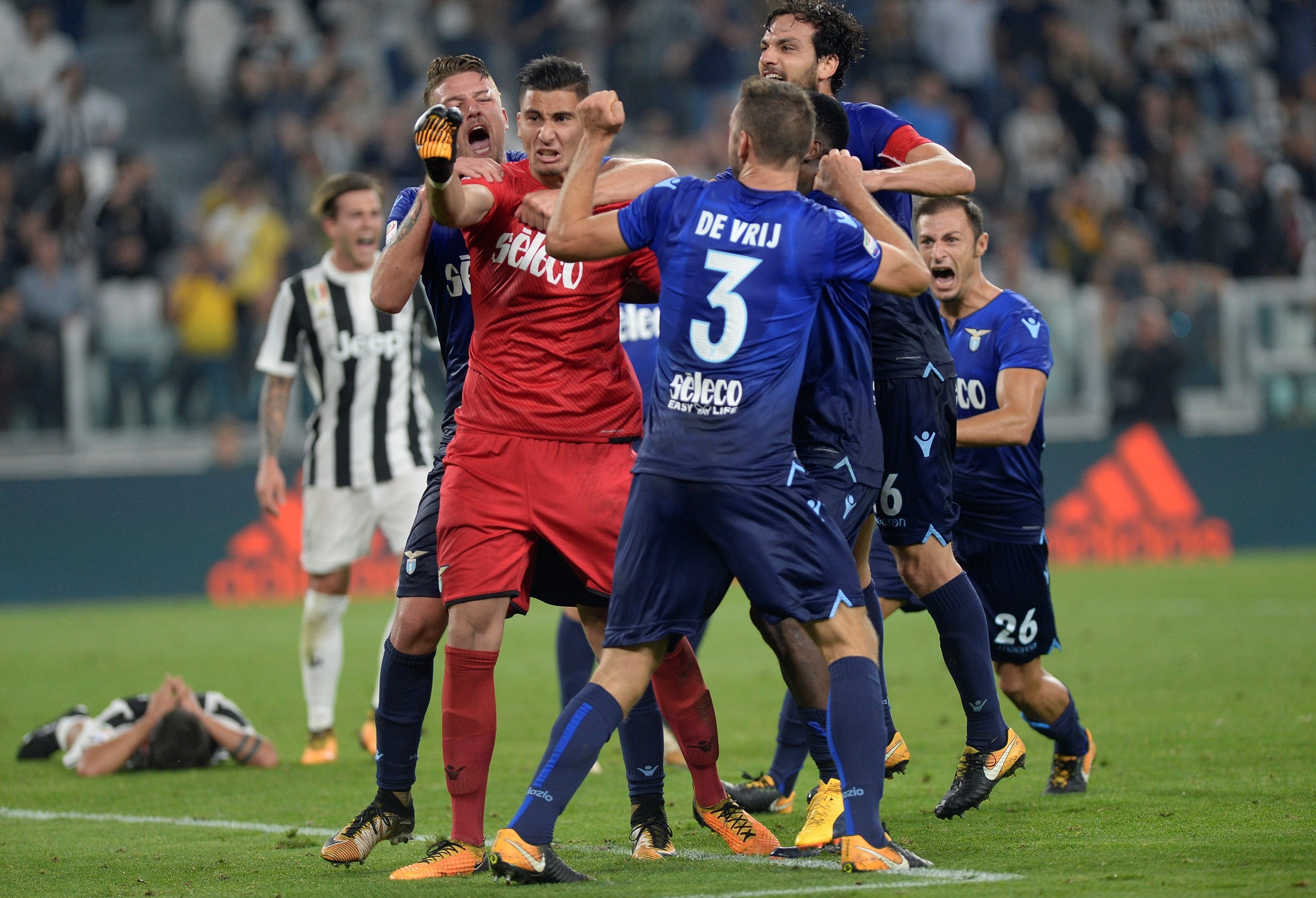 Juventus thua Lazio anh 11