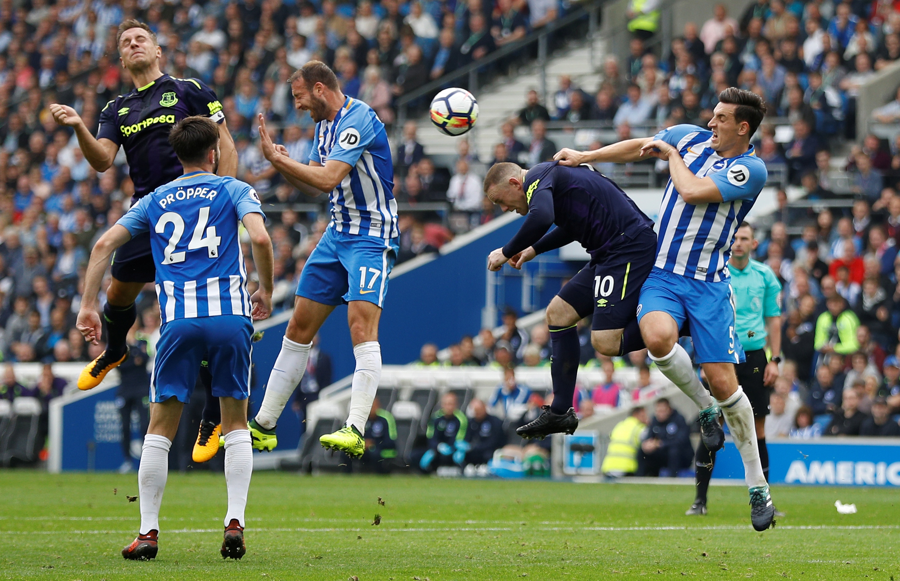 Rooney toa sang anh 2