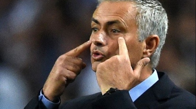 Mourinho: 'Co the thua ty so nhung khong the thua tinh than' hinh anh