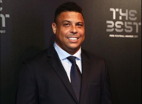 Ro beo dan dau dan huyen thoai gop mat o gala The Best hinh anh