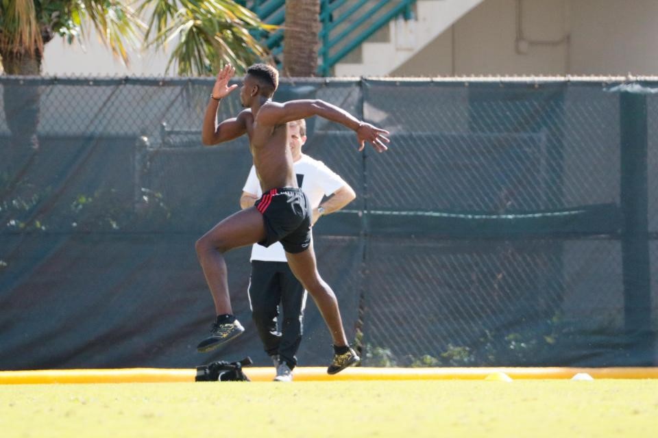 tru cot MU tro lai sau chan thuong anh 4