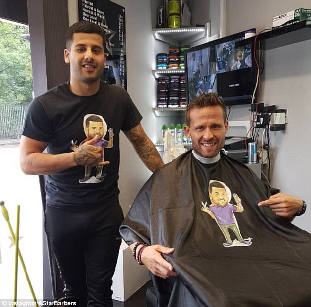 Tho cat toc dat khach nhat Premier League anh 13