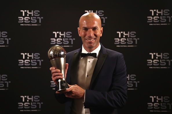 Nhung la phieu ky la tai giai The Best 2017 anh 12